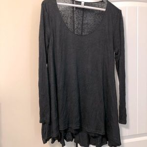 Nice relaxed black long sleeve heathmoor shirt